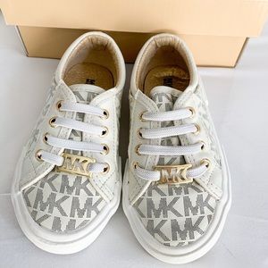 MICHAEL Michael Kors Rebel Sneakers in Vanilla
